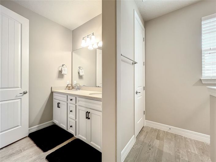 Image No.60-4 Bed House for sale