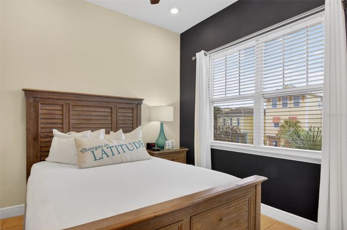 Image No.18-3 Bed House for sale