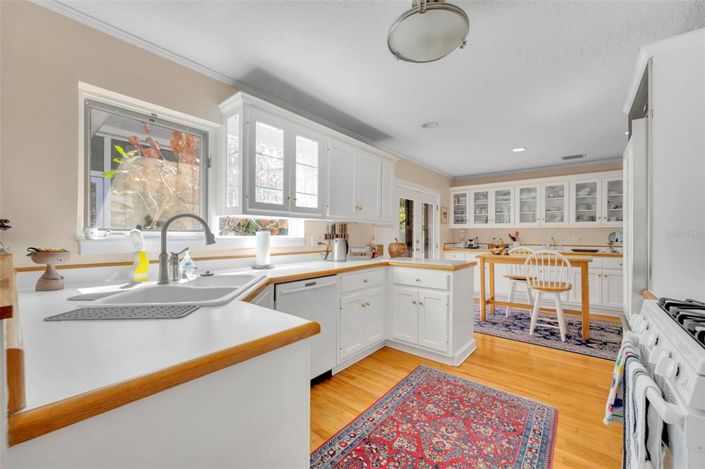 Image No.11-2 Bed House for sale