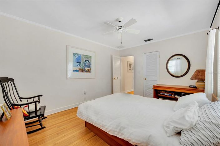 Image No.26-2 Bed House for sale