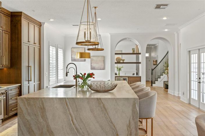 Image No.28-4 Bed House for sale