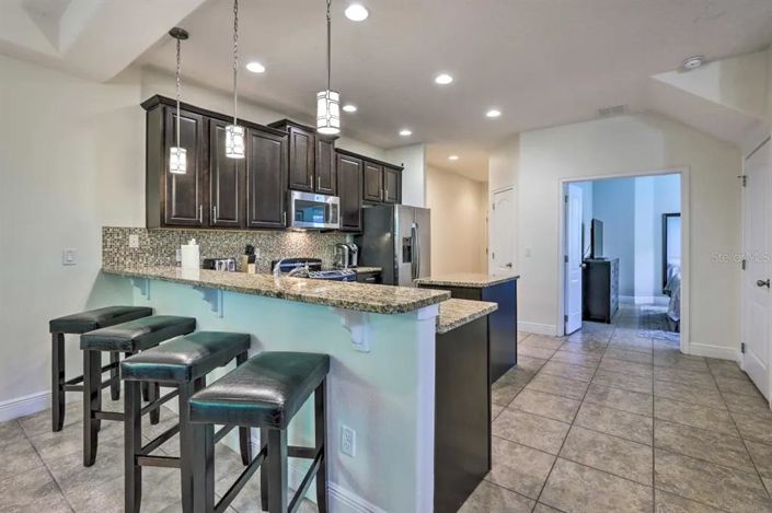 Image No.5-4 Bed Townhouse for sale