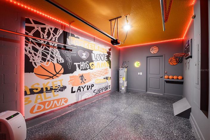 Image No.28-6 Bed House for sale