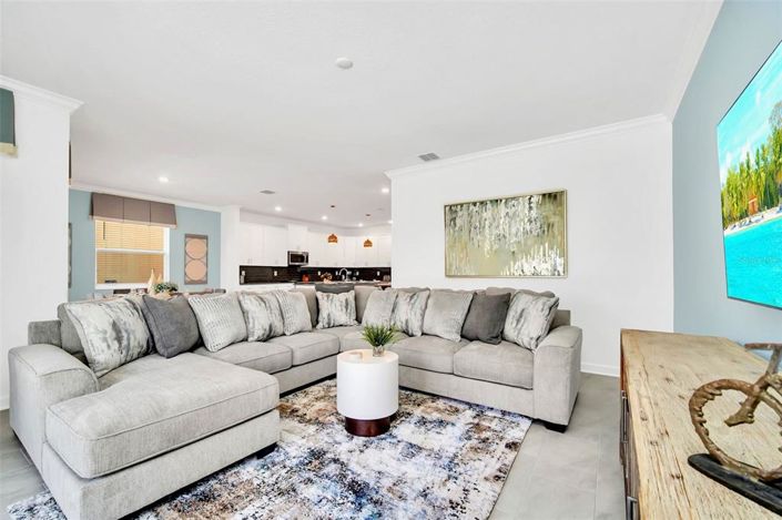 Image No.4-6 Bed House for sale