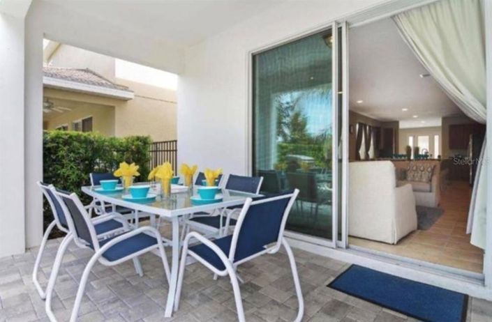 Image No.3-8 Bed House for sale