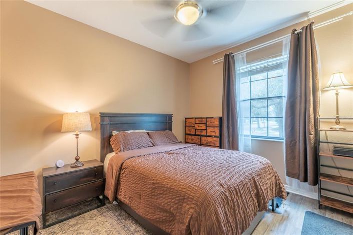 Image No.18-4 Bed House for sale