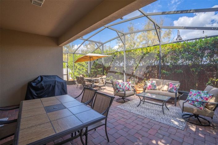 Image No.24-4 Bed House for sale