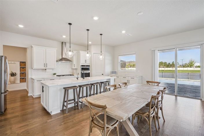 Image No.18-4 Bed House for sale