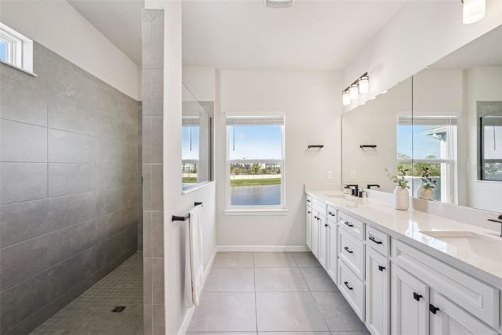 Image No.30-4 Bed House for sale