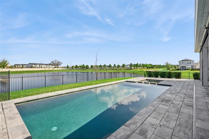 Image No.47-4 Bed House for sale