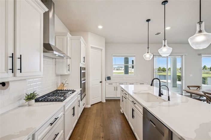 Image No.6-4 Bed House for sale