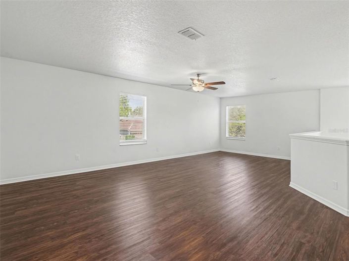 Image No.13-5 Bed House for sale