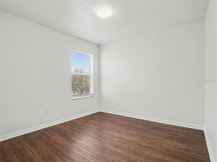 Image No.15-5 Bed House for sale