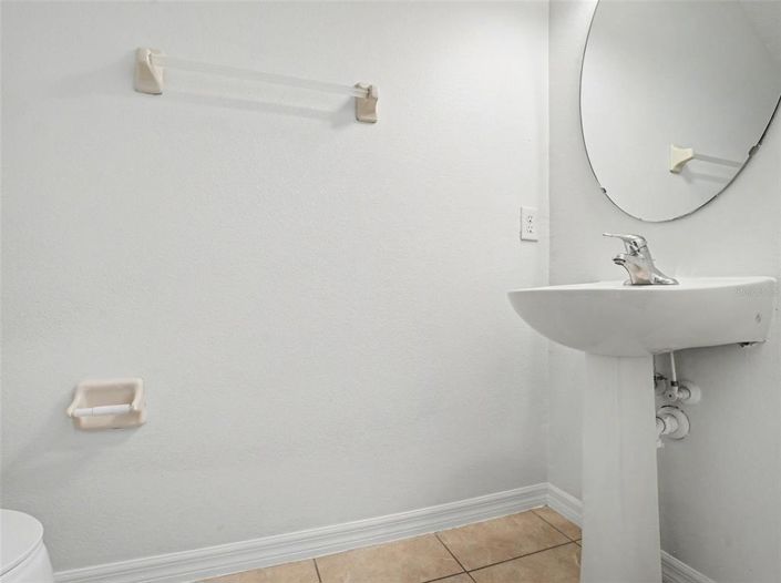 Image No.19-5 Bed House for sale