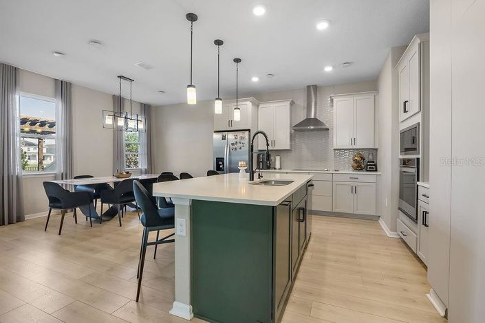 Image No.19-4 Bed House for sale