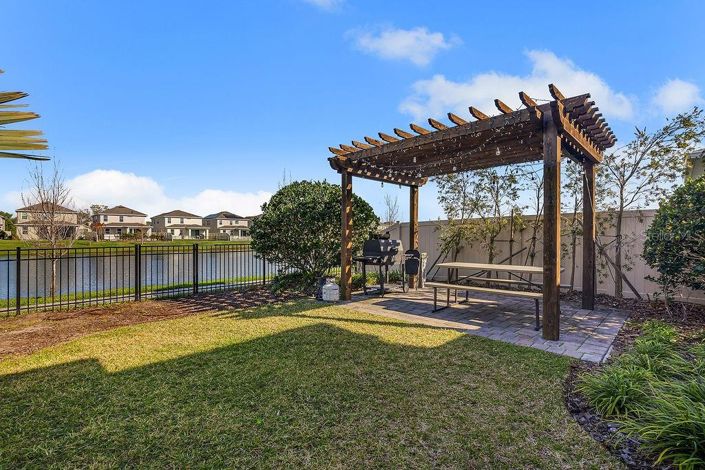 Image No.9-4 Bed House for sale