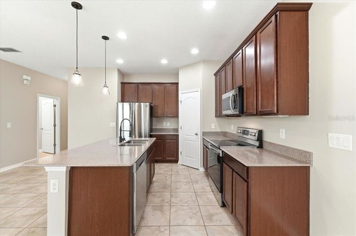 Image No.7-3 Bed House for sale