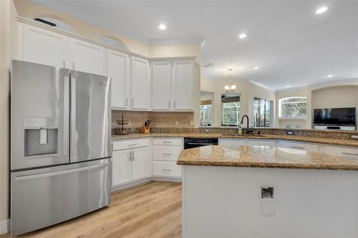 Image No.14-5 Bed House for sale