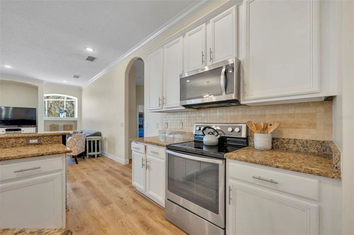 Image No.15-5 Bed House for sale