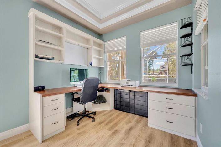 Image No.20-5 Bed House for sale