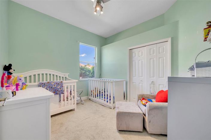 Image No.25-5 Bed House for sale