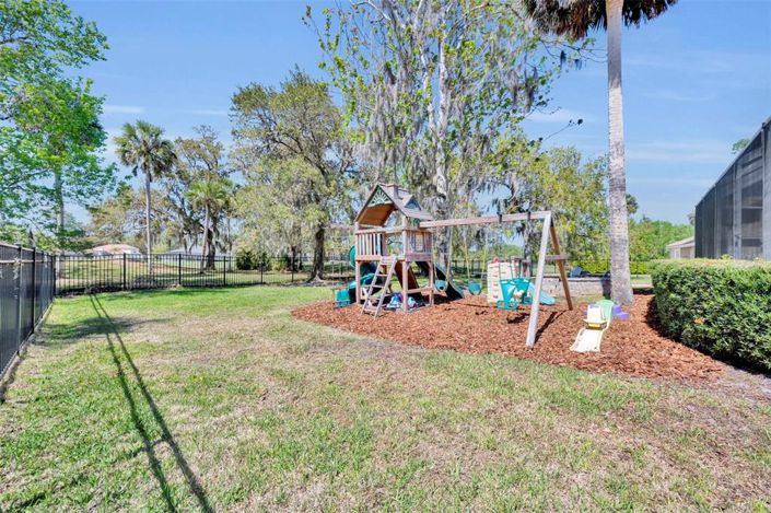 Image No.37-5 Bed House for sale