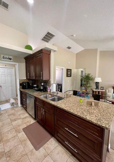 Image No.7-3 Bed House for sale