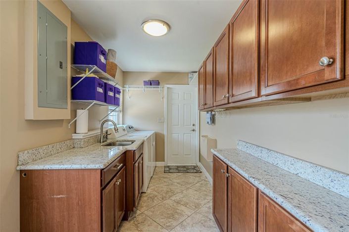 Image No.23-2 Bed House for sale