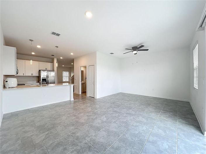 Image No.10-3 Bed Townhouse for sale