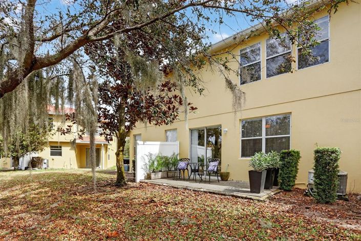 Image No.17-3 Bed Townhouse for sale