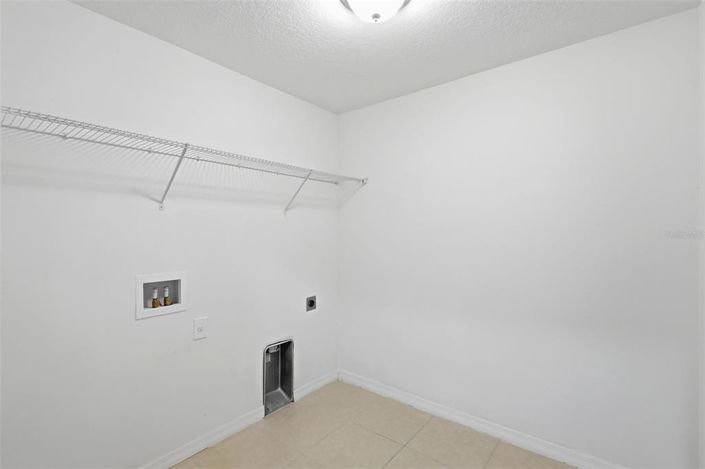 Image No.35-4 Bed Townhouse for sale