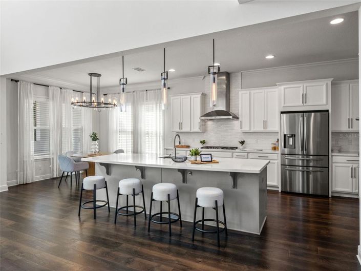 Image No.11-5 Bed House for sale