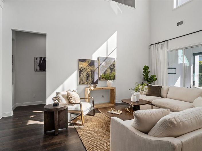 Image No.18-5 Bed House for sale