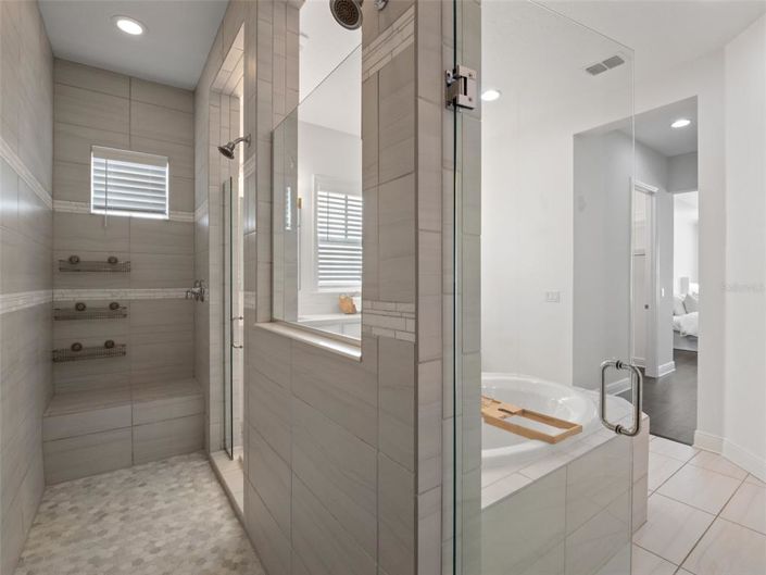 Image No.27-5 Bed House for sale