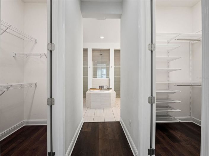 Image No.29-5 Bed House for sale