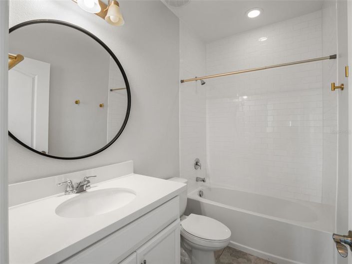 Image No.38-5 Bed House for sale