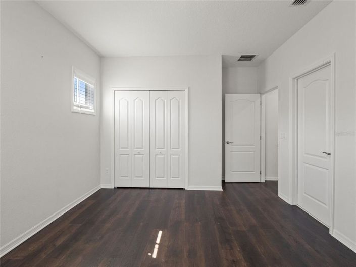 Image No.40-5 Bed House for sale