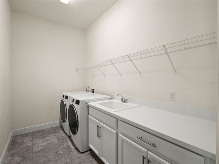 Image No.43-5 Bed House for sale