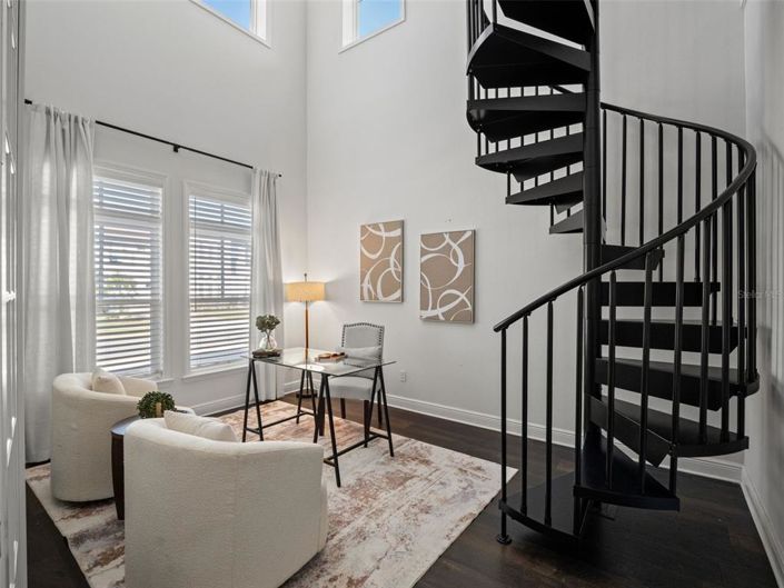 Image No.7-5 Bed House for sale