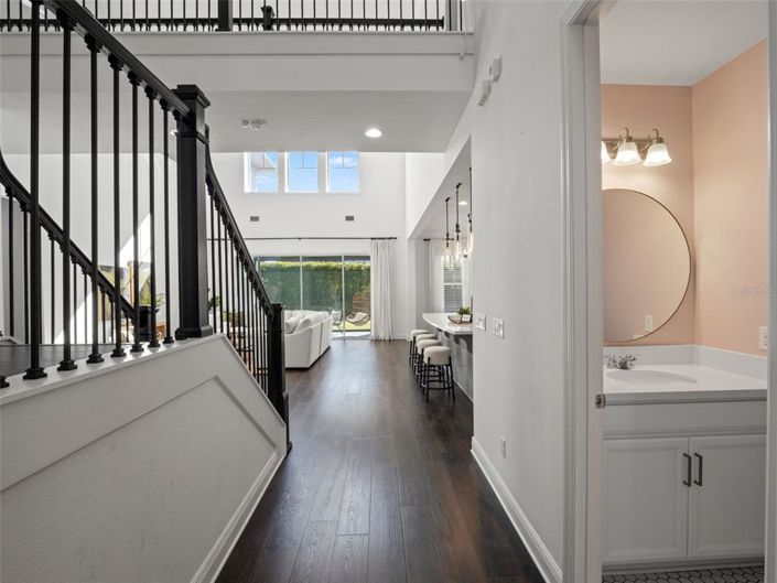 Image No.9-5 Bed House for sale