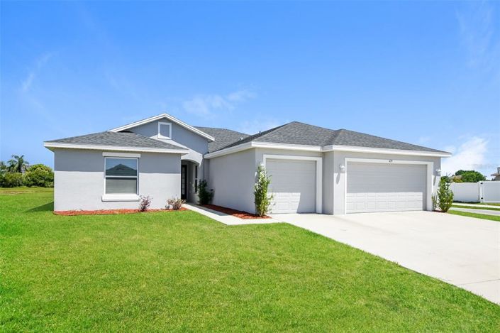 Image No.2-Maison de 4 chambres à vendre à Saint John