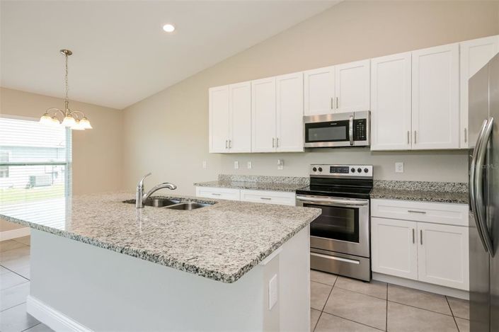 Image No.7-Maison de 4 chambres à vendre à Saint John