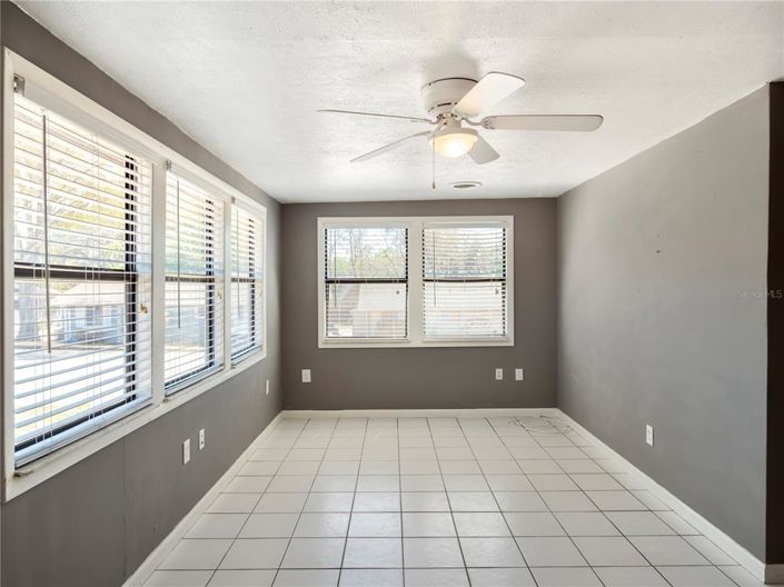 Image No.6-Appartement de 2 chambres à vendre à Saint John