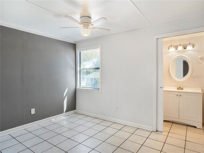 Image No.9-Appartement de 2 chambres à vendre à Saint John