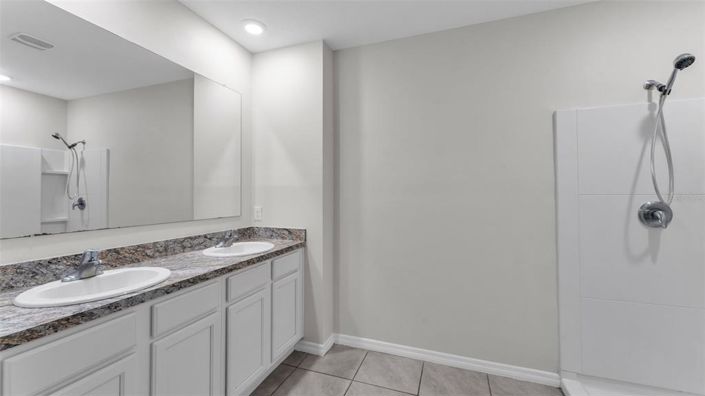 Image No.5-Maison de 5 chambres à vendre à Saint John