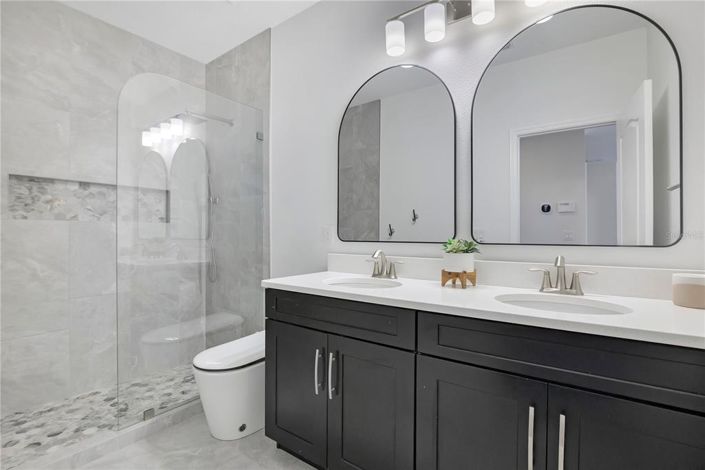 Image No.27-4 Bed House for sale