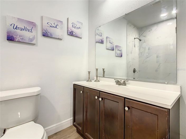 Image No.42-6 Bed House for sale