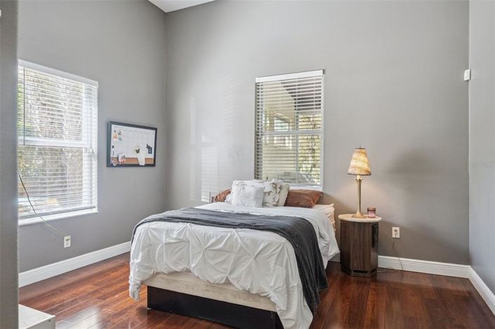 Image No.20-5 Bed House for sale