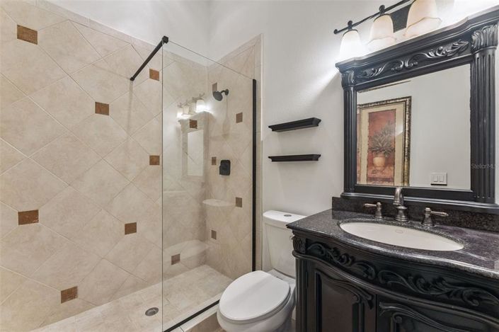 Image No.22-5 Bed House for sale