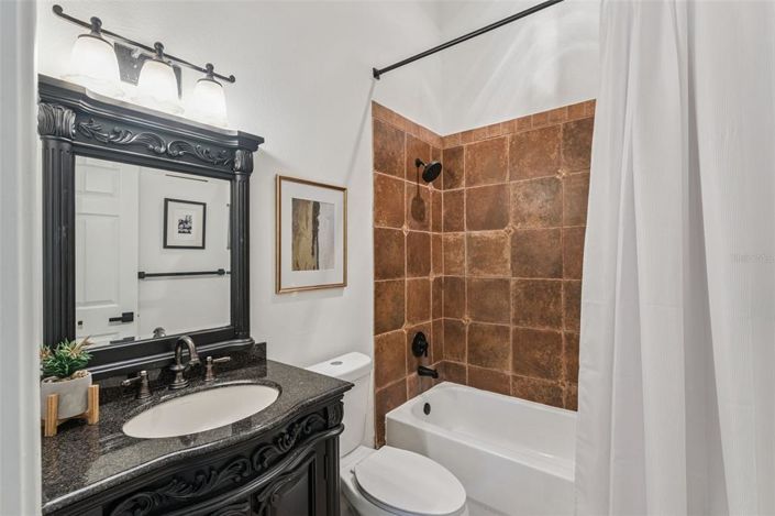 Image No.23-5 Bed House for sale